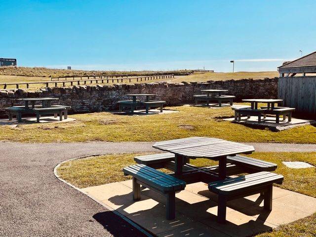 Amble_links_Outdoor_seating_fb9a5cf09e.jpg