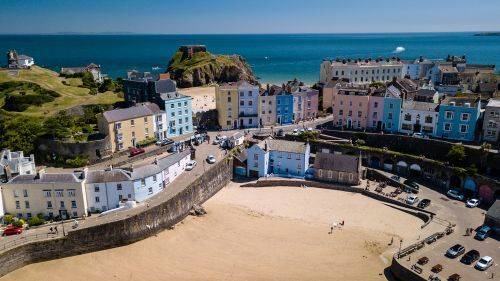 Attraction_Wales_Tenby_2_8a49a8b587-2.jpg