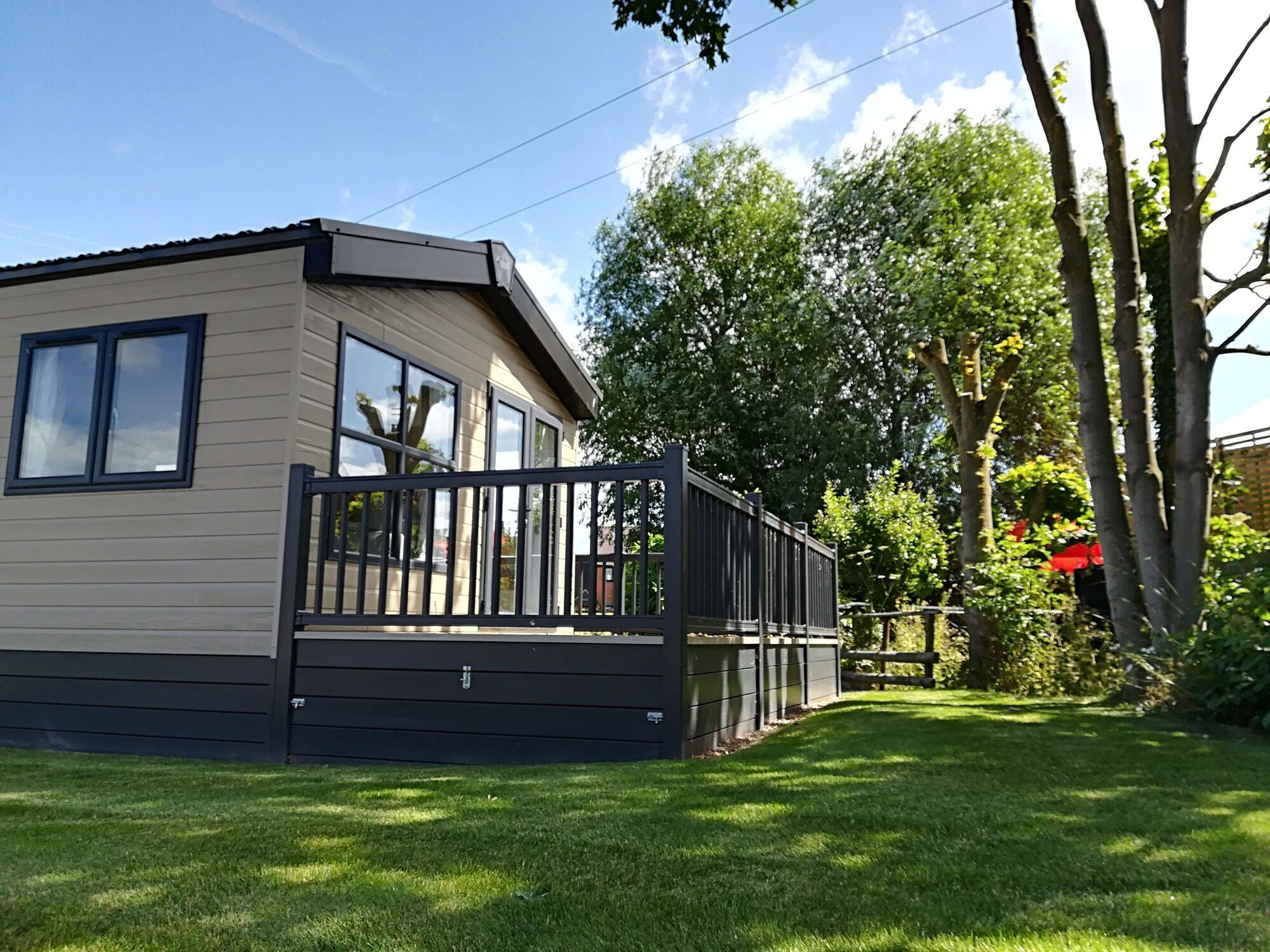 Exterior_lodge_021c37b41f.jpg