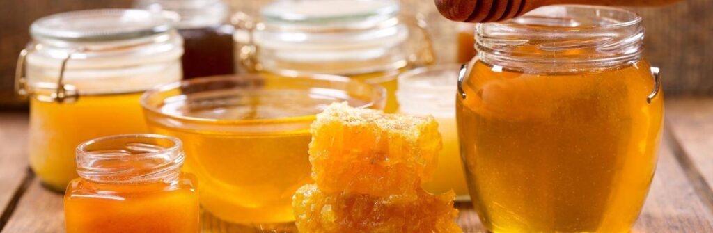 Top 10 benefits and uses for honey