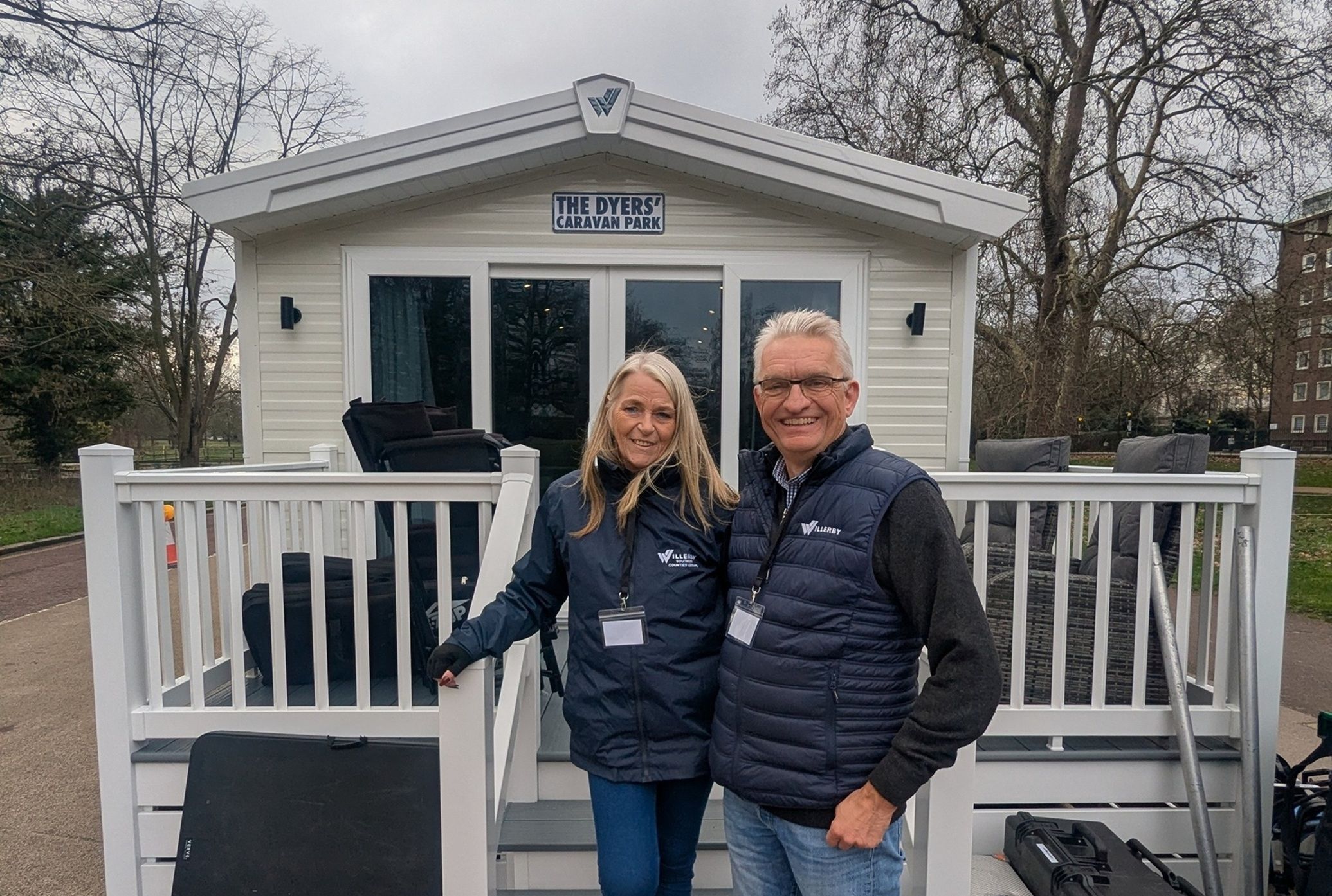 Peter Munk and Amanda Keen.jpg