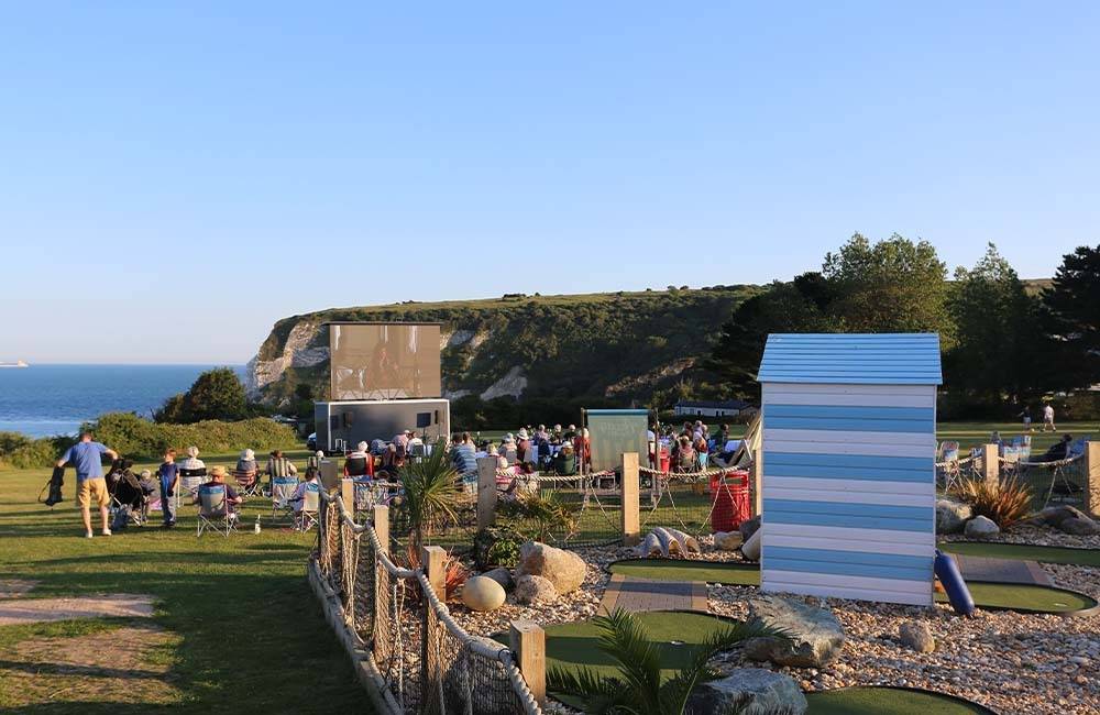 Whitecliff_Bay_2_6509de1e86.jpg