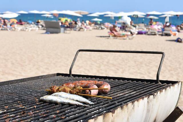 The Ultimate Guide to Enjoying Great Food by The Sea