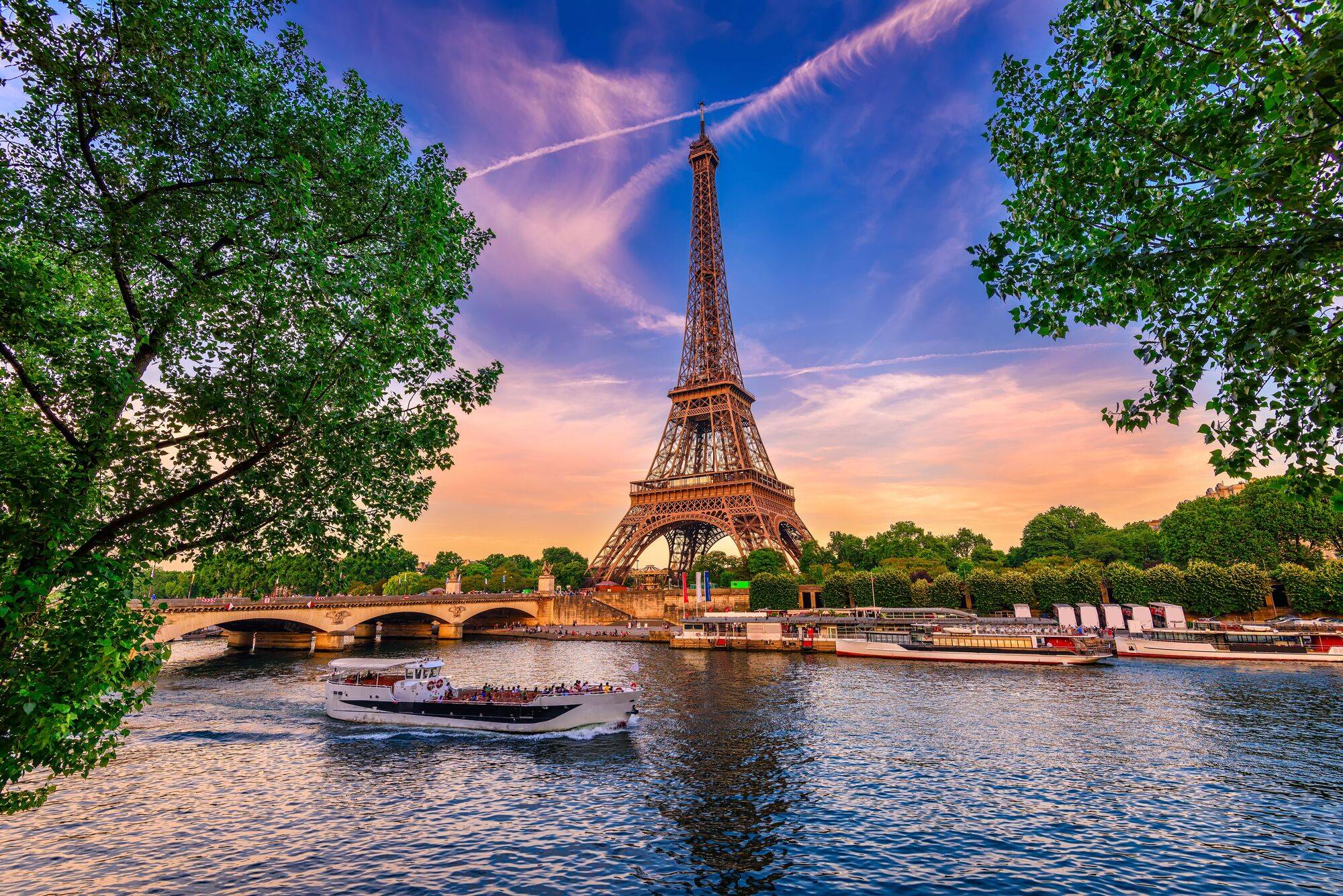county_france_paris_5f8b1a5534-3.jpg