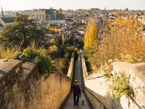 location_france_View_on_the_city_of_Poiters_in_France_b002c951e4-1.jpg