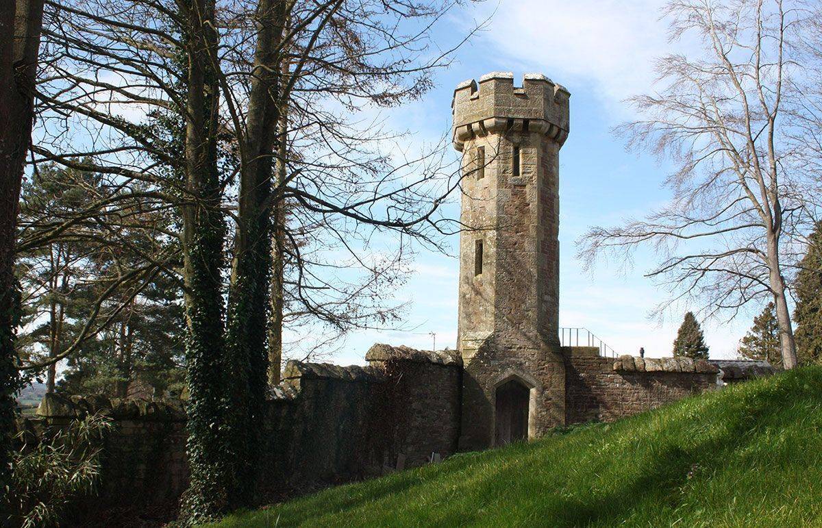 saltmarshe_castle_historic_turret_image_new_b75090969f.jpg